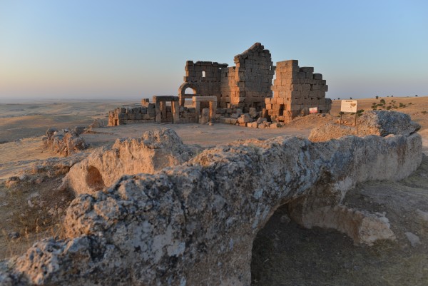 Zerzevan Kalesi ve Mitras Tapınağı