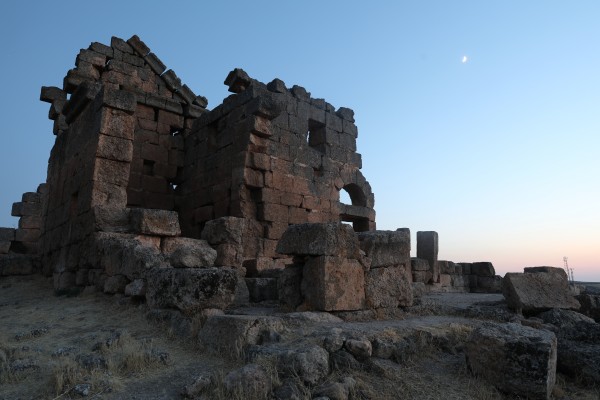 Zerzevan Kalesi ve Mitras Tapınağı